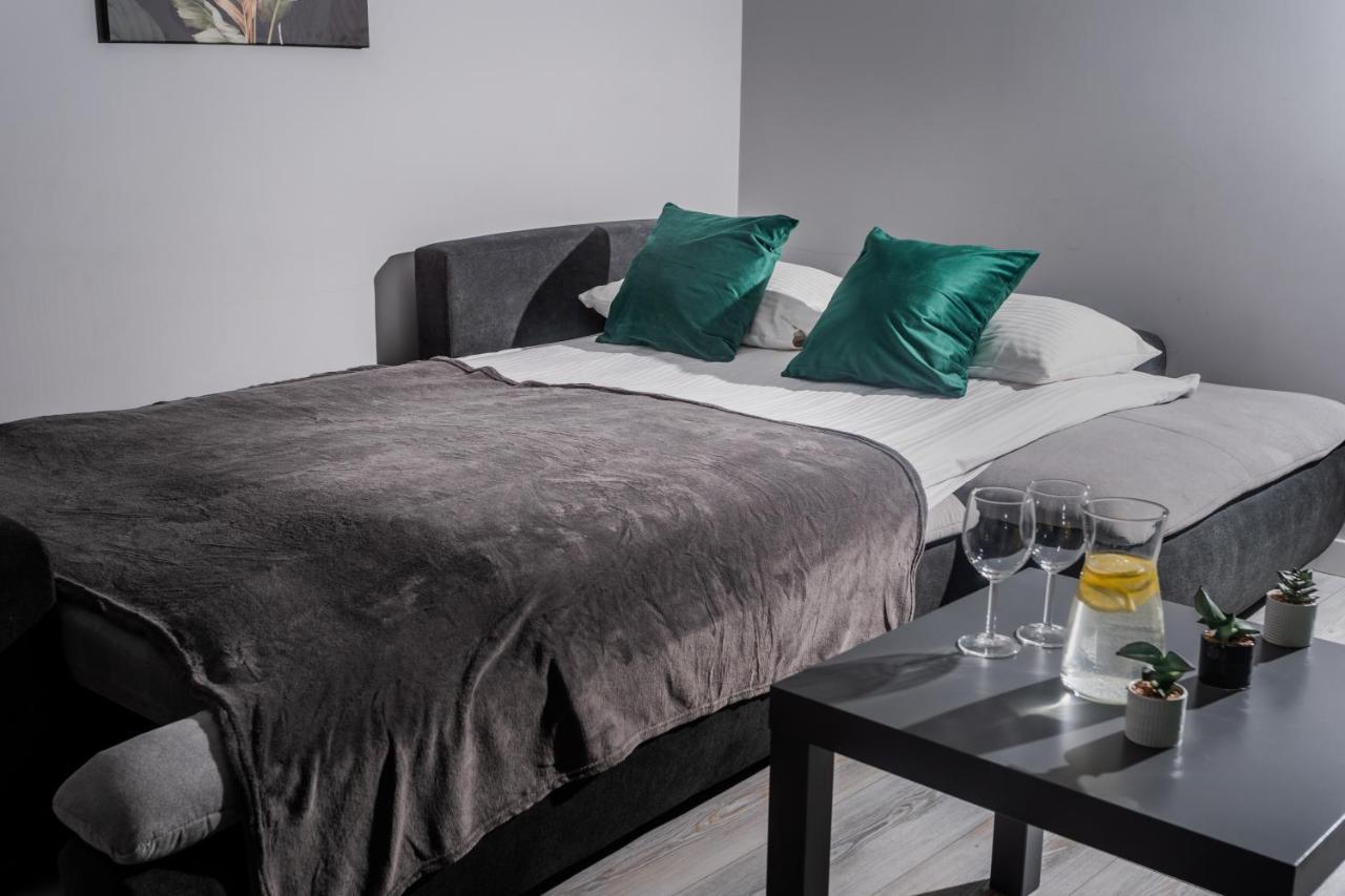 Resinest Apartamenty Jurowiecka J17 Białystok Exteriör bild
